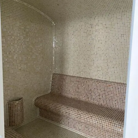 Krisi Apartment
